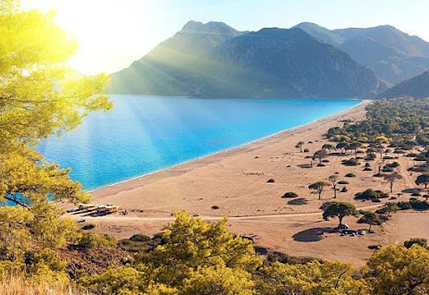 LUXURY ECONOMY CAR RENTALS TAKSIM PREMIUM CAR HIRE TAKSIM SQUARE TAKSIM SQUARE CAR RENTAL 