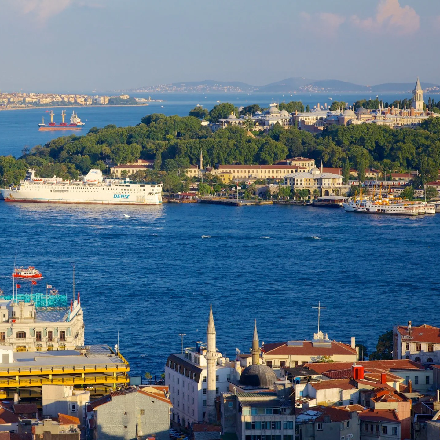 ЕСКІ ҚАЛА СТАМБУЛ СҰЛТАНАХМЕТ КӨЛІК ЖАЛДАУ ГРАНД БАЗАР КӨЛІК ЖАЛДАУ